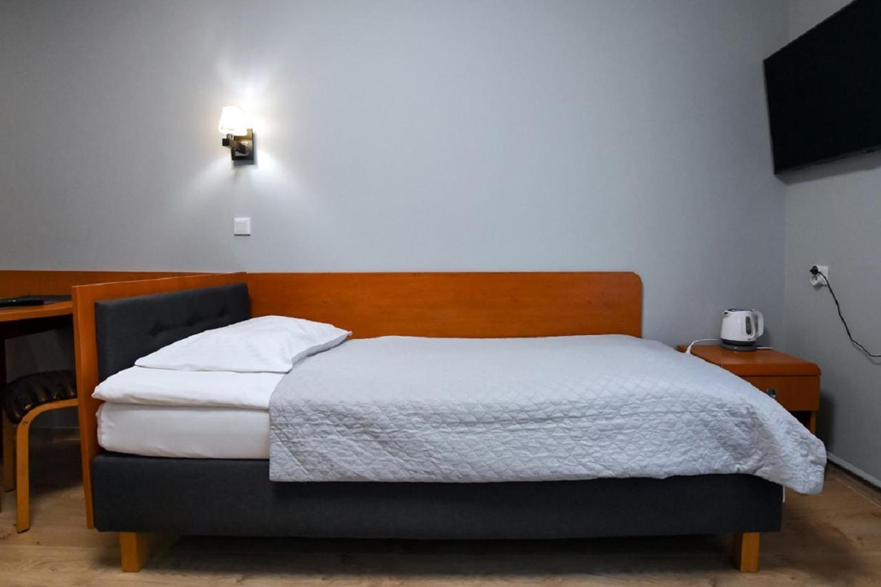 Fotex Bed & Breakfast Ząbki Exterior foto