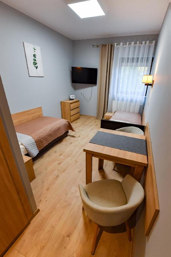 Fotex Bed & Breakfast Ząbki Exterior foto